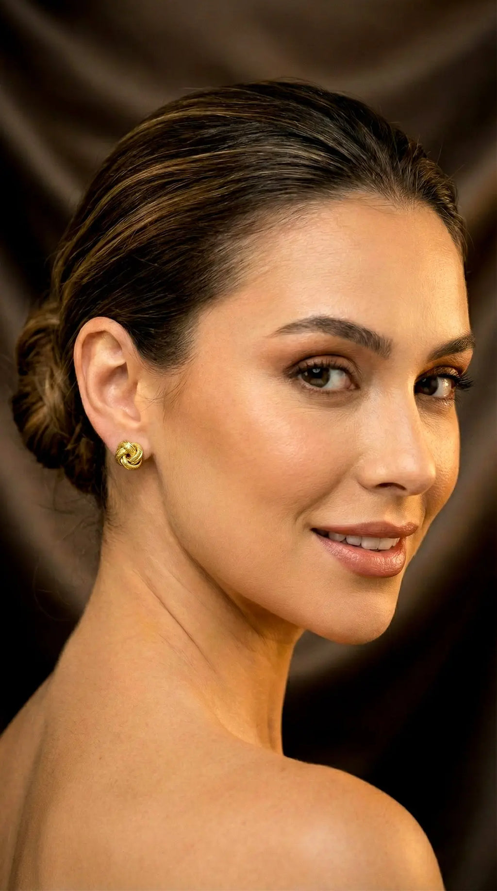 14K Yellow Gold Patterned Love Knot Earring LJ & Diamonds